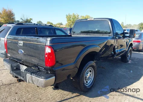 2014 Ford F-250 Xl z USA, uszkodzony, nr VIN 1FTBF2A61EEB05954